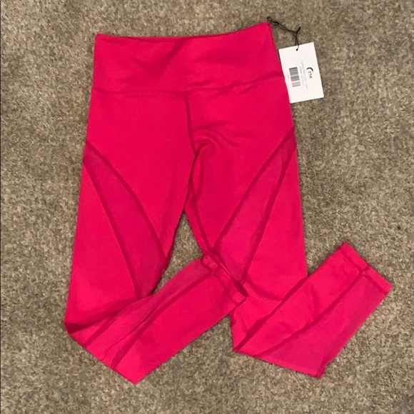 Zyia Active Fuchsia Mesh LNT leggings & bra - Picture 2 of 9